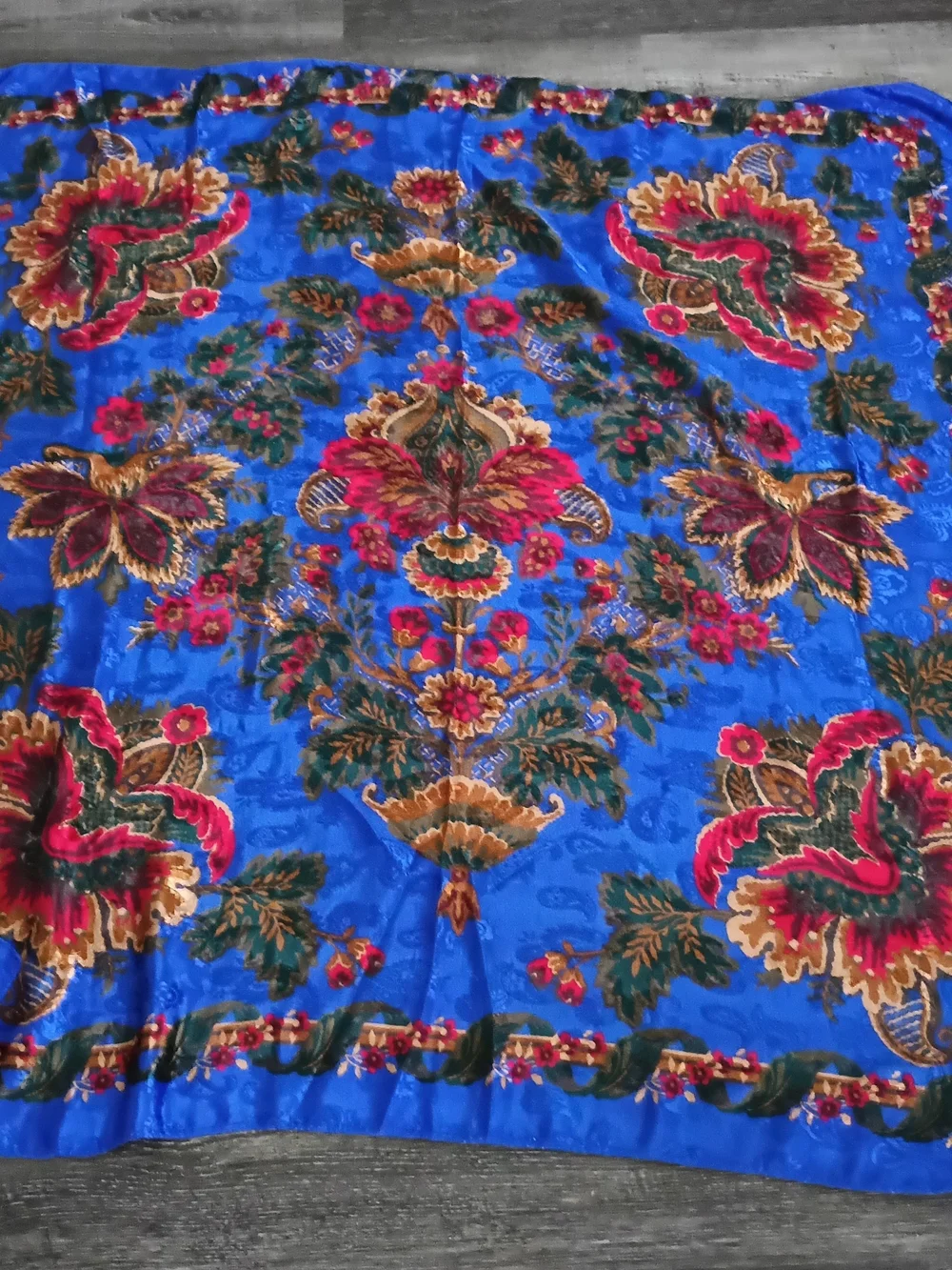 12 Scarves. Pashmina Kimball Thai Indian Banana Republic Art Of The Scarf. Etc.